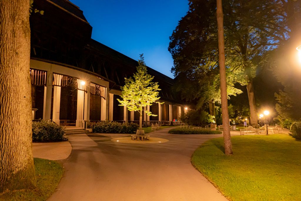 Gradierhaus - Am Abend ist das Gradierhaus besonders schön anzusehen. - © alpintreff.de - Christian Schön